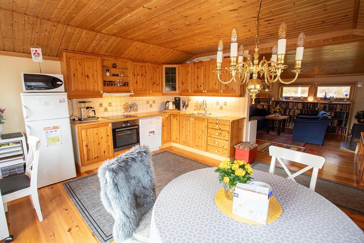 Iverhjelen Near Atlantic Road Lyngstad Экстерьер фото